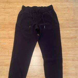 Lululemon On The Fly jogger